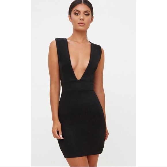 ✨ Black Bodycon Dress with Lace-Up Back✨ - Picture 1 of 5